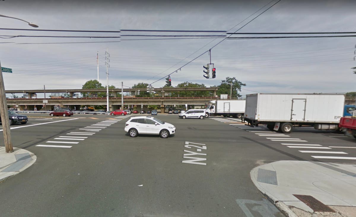 Man Seriously Hurt In Crash With Flatbed On Sunrise Highway